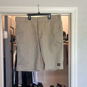 RVCA short